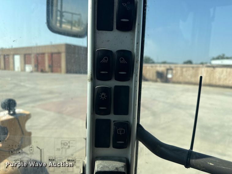 image for item DJ7800 2008 Volvo L110F wheel loader