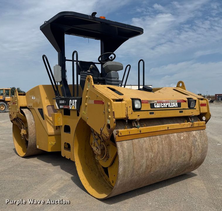 COMPACTADOR 2007 CATERPILLAR CB534DXW