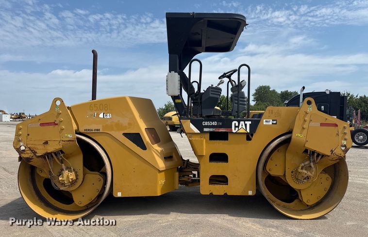 COMPACTADOR 2007 CATERPILLAR CB534DXW