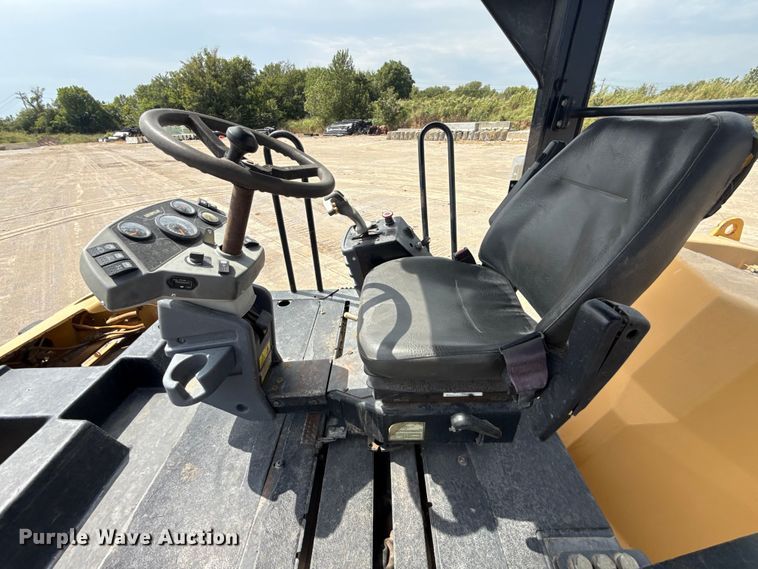 image for item DJ7802 2007 Caterpillar CB-534D XW double drum vibratory roller