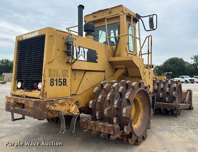 image for item DJ7805 1985 Caterpillar 815B soil compactor