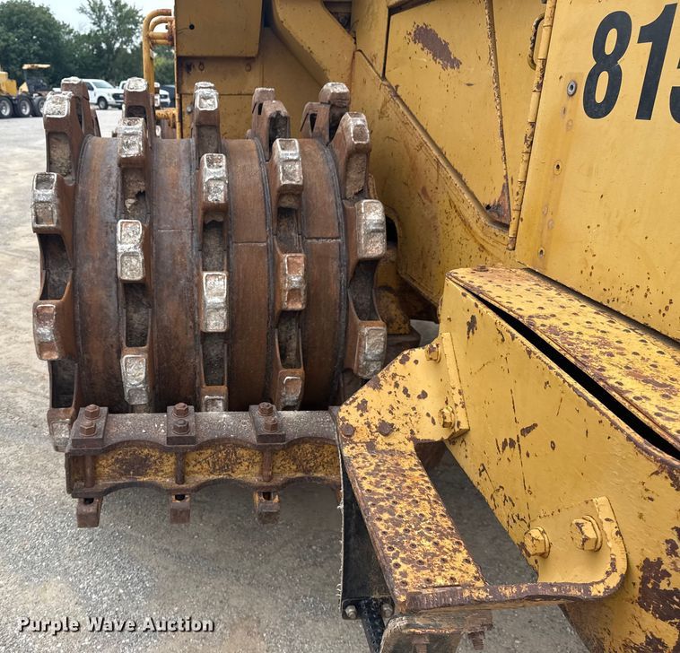 image for item DJ7805 1985 Caterpillar 815B soil compactor