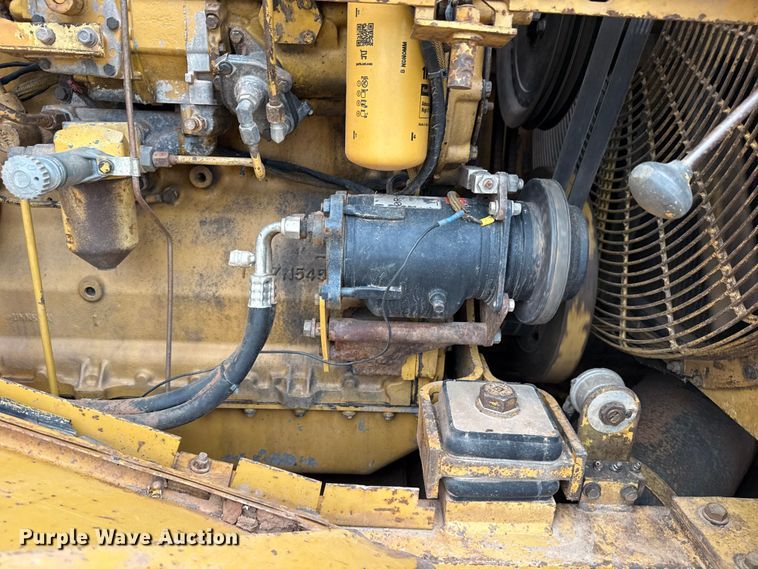 image for item DJ7805 1985 Caterpillar 815B soil compactor