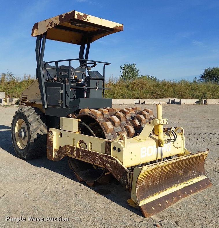 image for item DJ7806 Bomag BW145PDH-3 single drum vibratory roller