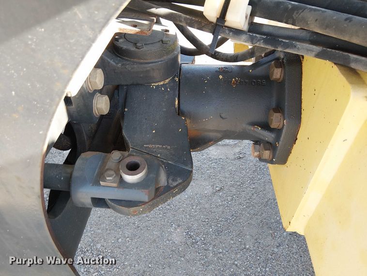 image for item DJ7806 Bomag BW145PDH-3 single drum vibratory roller