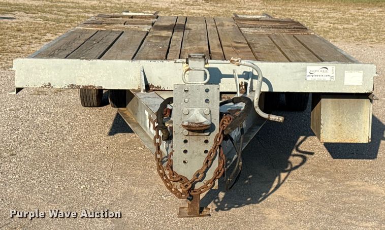 image for item DJ7813 1995 Trail King TK40LP-2400 equipment trailer