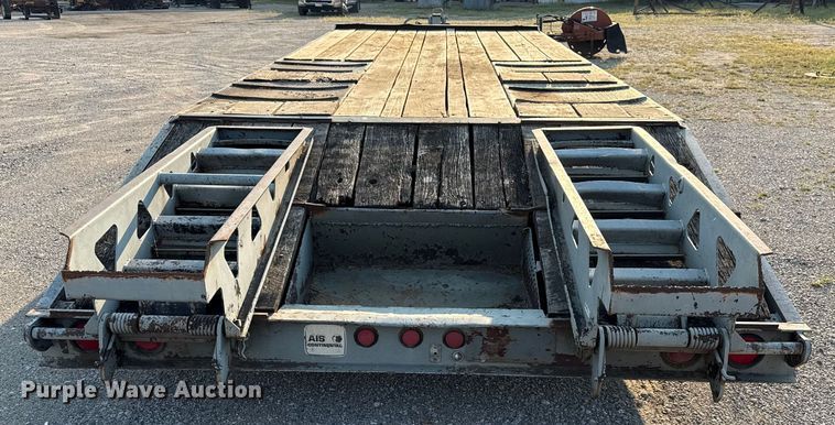 image for item DJ7813 1995 Trail King TK40LP-2400 equipment trailer