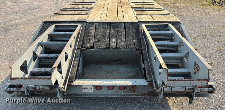 image for item DJ7813 1995 Trail King TK40LP-2400 equipment trailer