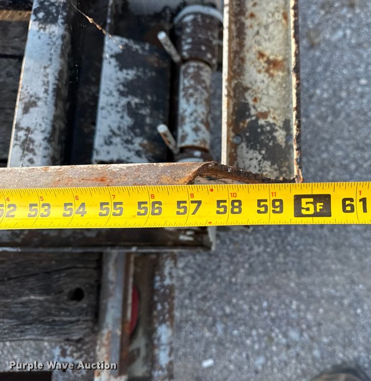 image for item DJ7813 1995 Trail King TK40LP-2400 equipment trailer