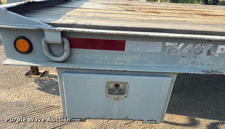 image for item DJ7813 1995 Trail King TK40LP-2400 equipment trailer