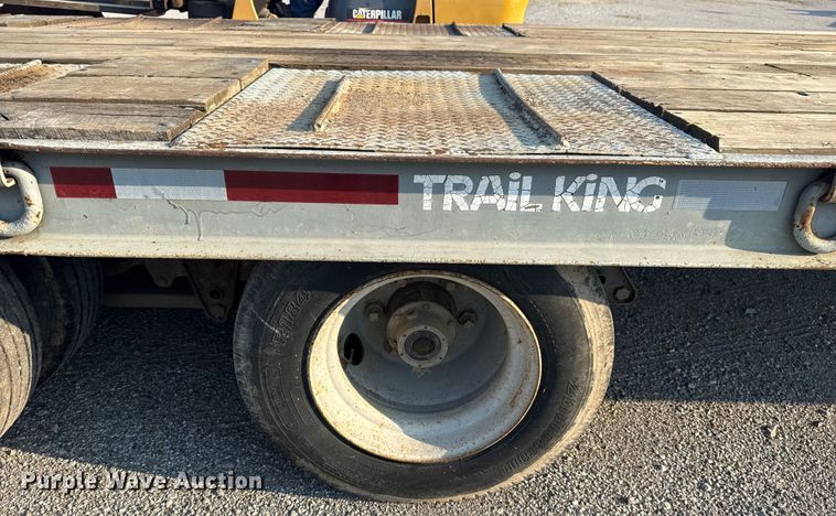 image for item DJ7813 1995 Trail King TK40LP-2400 equipment trailer