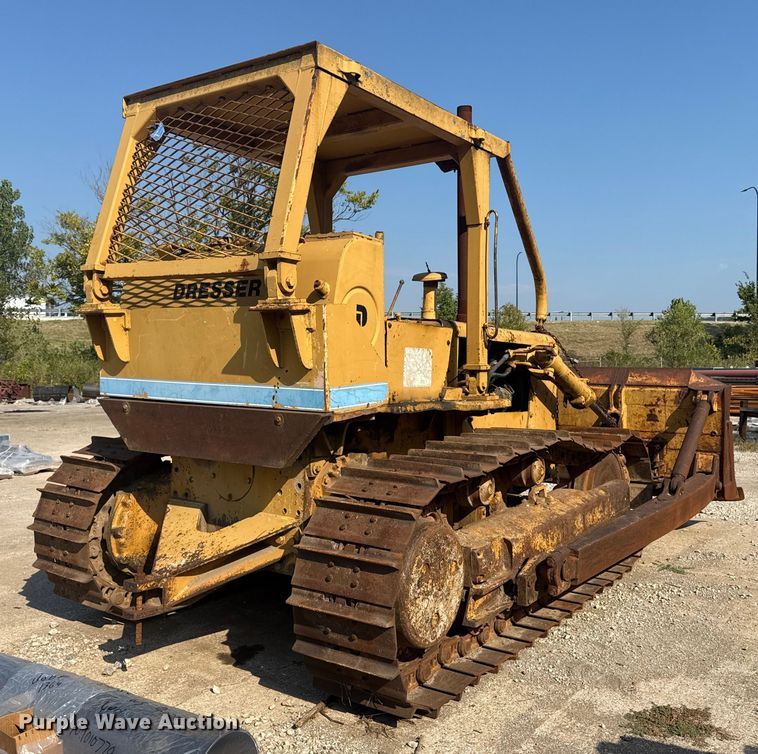 image for item DJ7815 1972 Dresser TD15B dozer