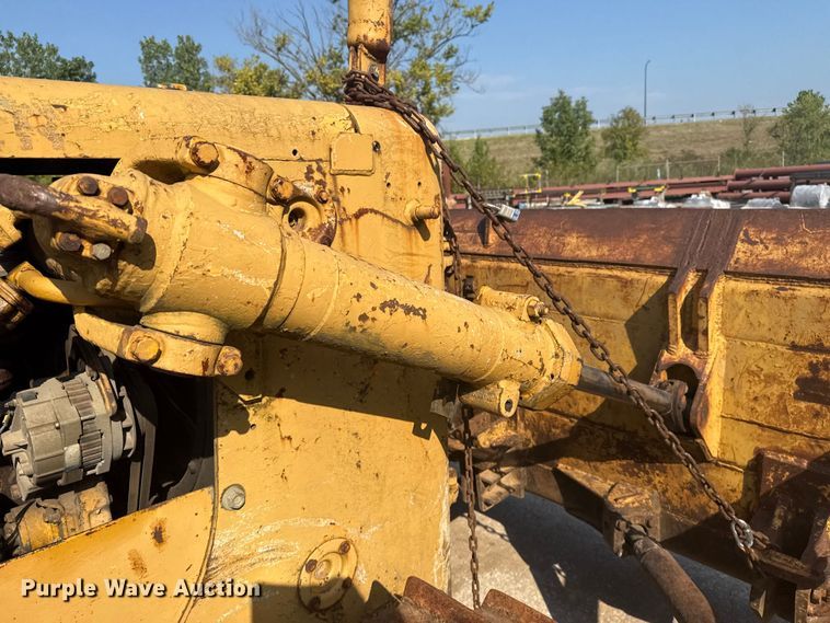 image for item DJ7815 1972 Dresser TD15B dozer