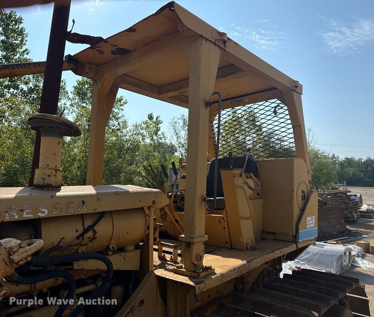 image for item DJ7815 1972 Dresser TD15B dozer