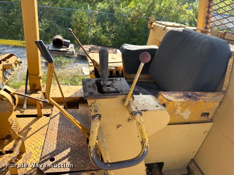 image for item DJ7815 1972 Dresser TD15B dozer