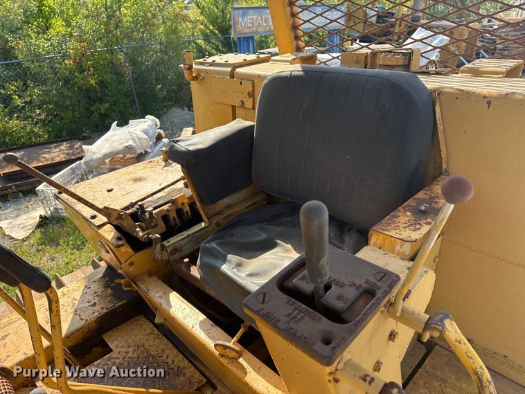 image for item DJ7815 1972 Dresser TD15B dozer