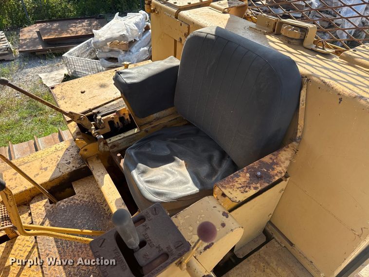 image for item DJ7815 1972 Dresser TD15B dozer
