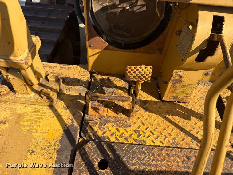 image for item DJ7815 1972 Dresser TD15B dozer