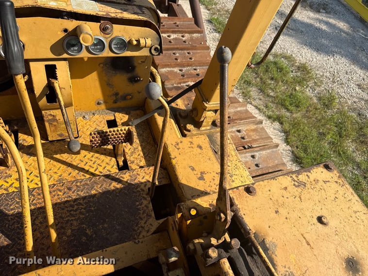 image for item DJ7815 1972 Dresser TD15B dozer