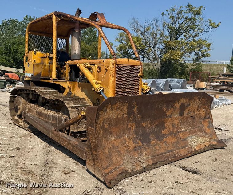 image for item DJ7816 1972 Dresser TD15C dozer