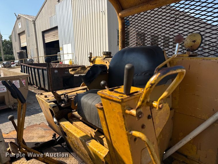 image for item DJ7816 1972 Dresser TD15C dozer