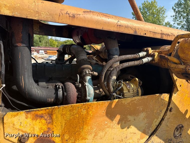 image for item DJ7816 1972 Dresser TD15C dozer