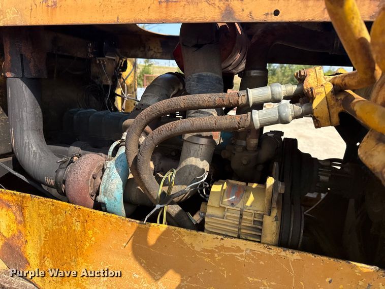 image for item DJ7816 1972 Dresser TD15C dozer