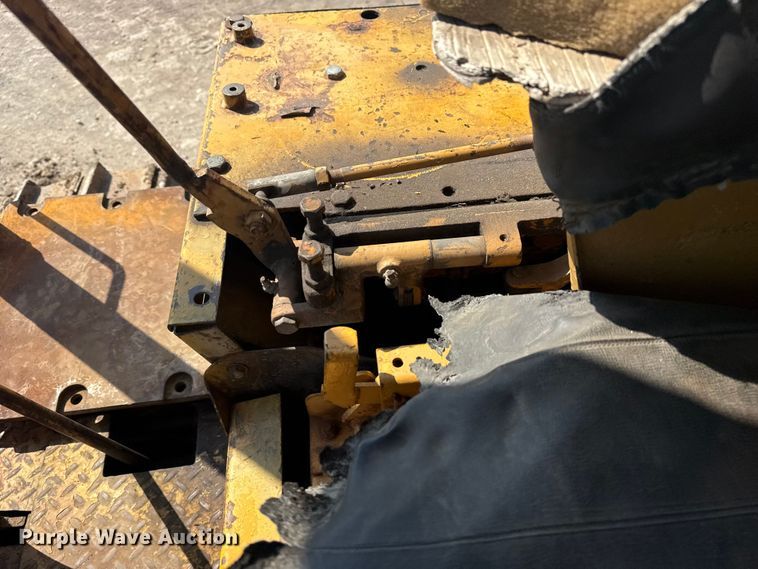 image for item DJ7816 1972 Dresser TD15C dozer