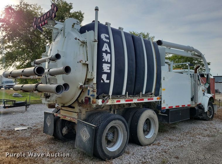 image for item DN4061 1995 International 4900 sewer jetter truck