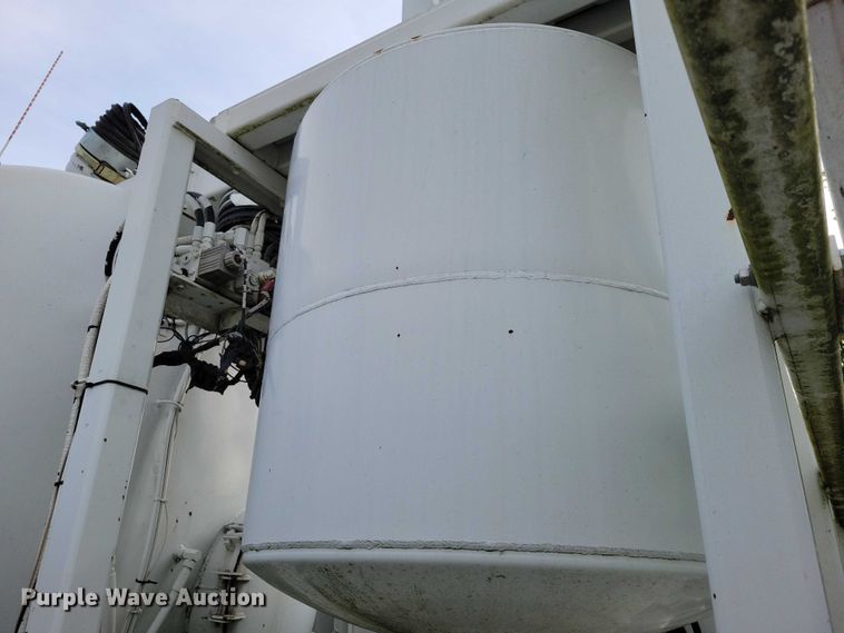 image for item DN4061 1995 International 4900 sewer jetter truck