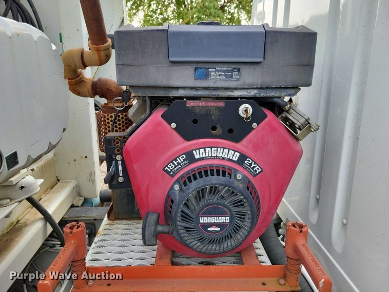 image for item DN4061 1995 International 4900 sewer jetter truck