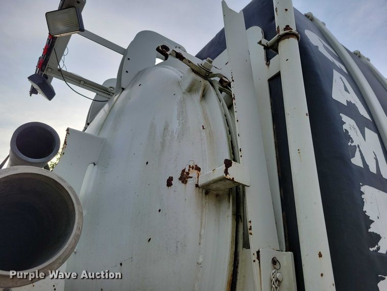 image for item DN4061 1995 International 4900 sewer jetter truck