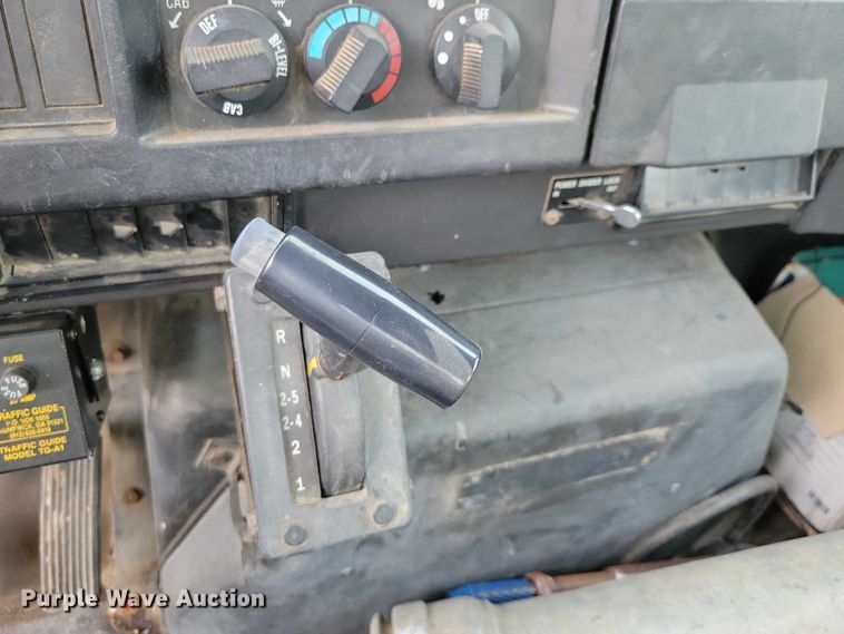 image for item DN4061 1995 International 4900 sewer jetter truck