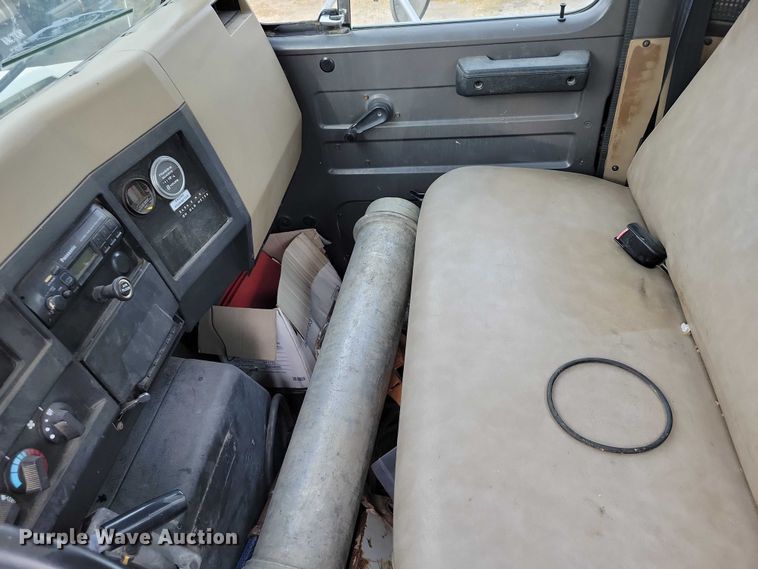 image for item DN4061 1995 International 4900 sewer jetter truck