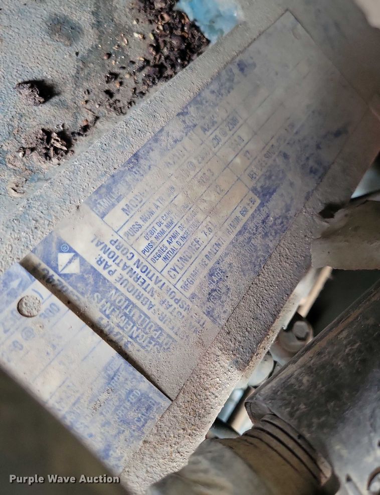 image for item DN4061 1995 International 4900 sewer jetter truck