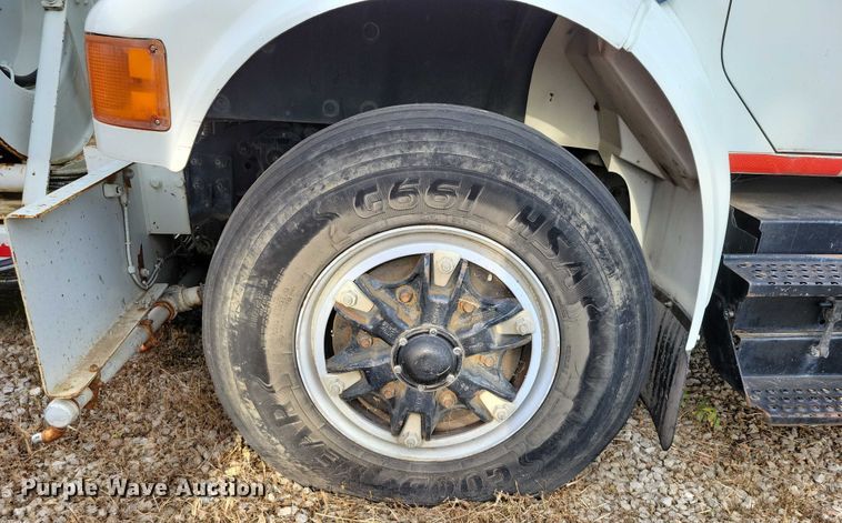 image for item DN4061 1995 International 4900 sewer jetter truck