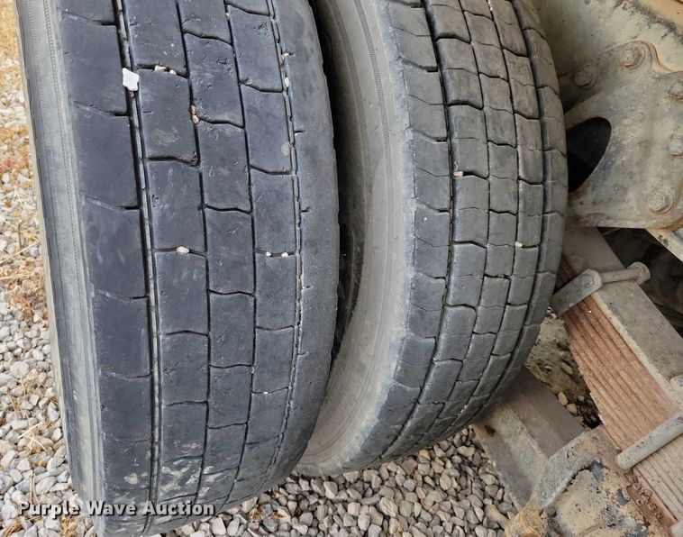 image for item DN4061 1995 International 4900 sewer jetter truck