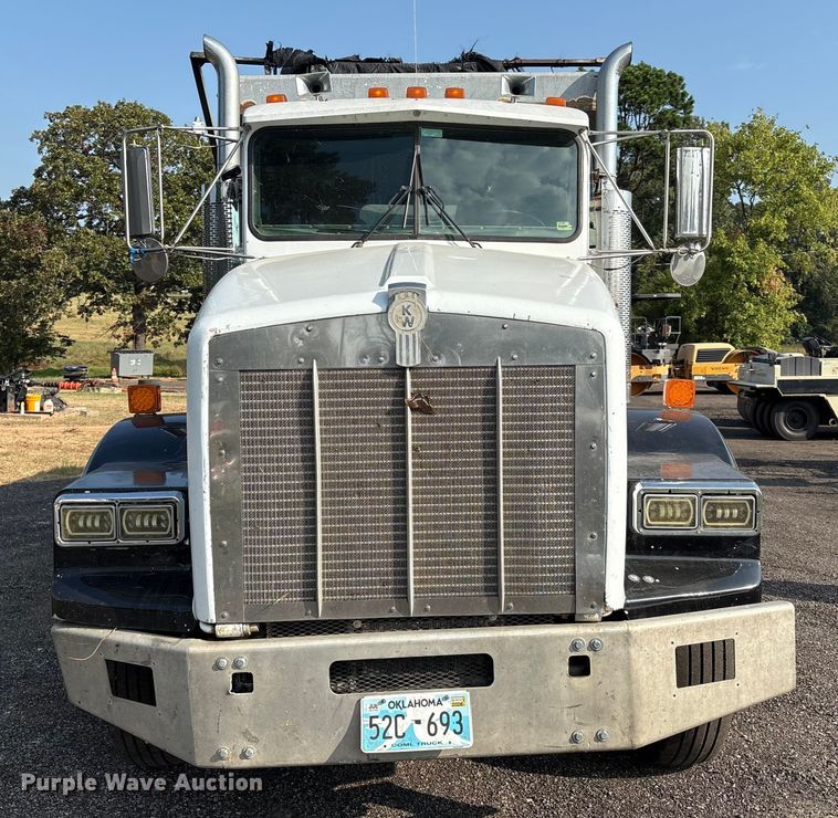 image for item DO1224 1996 Kenworth T800E dump truck