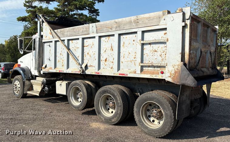 image for item DO1224 1996 Kenworth T800E dump truck