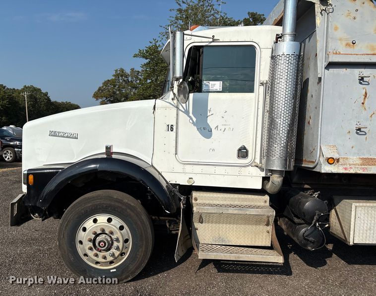 image for item DO1224 1996 Kenworth T800E dump truck