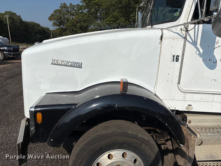 image for item DO1224 1996 Kenworth T800E dump truck