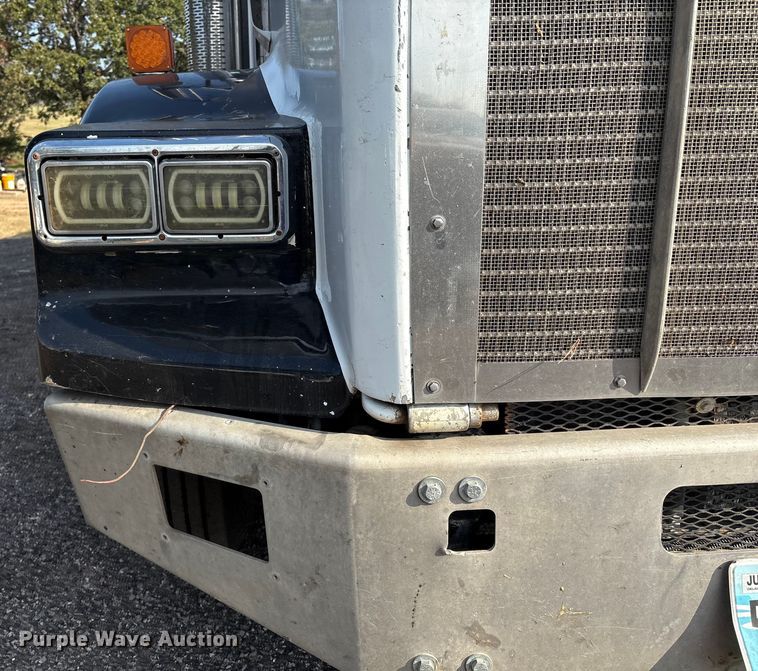 image for item DO1224 1996 Kenworth T800E dump truck