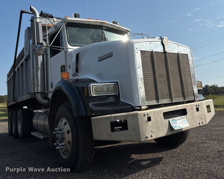 image for item DO1224 1996 Kenworth T800E dump truck