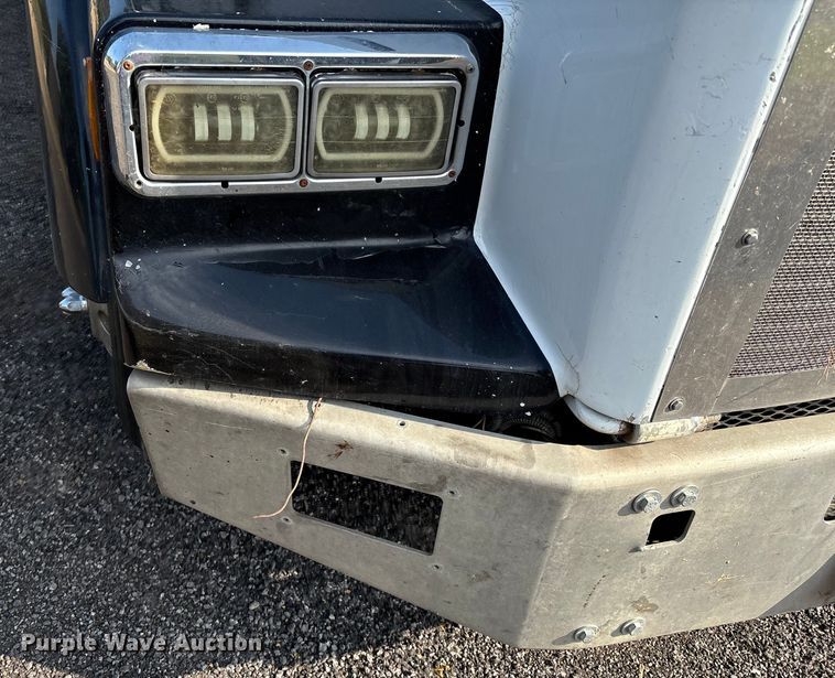 image for item DO1224 1996 Kenworth T800E dump truck