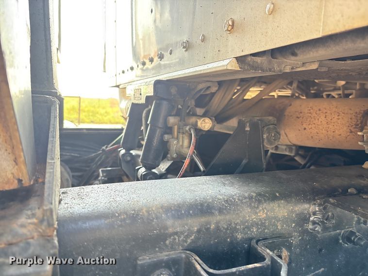 image for item DO1224 1996 Kenworth T800E dump truck