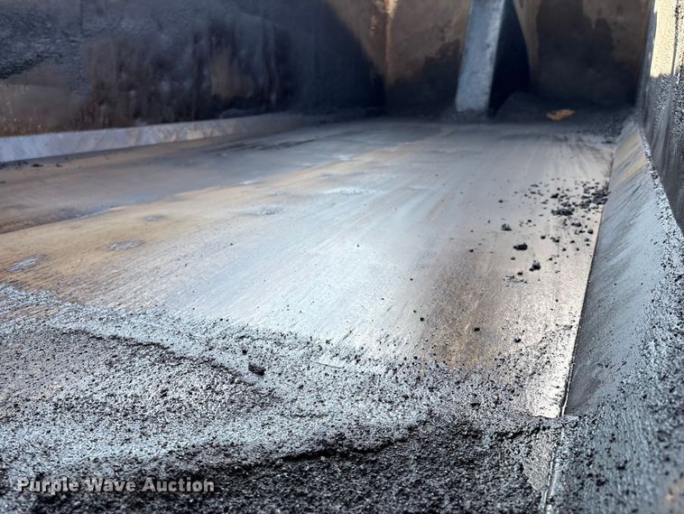 image for item DO1224 1996 Kenworth T800E dump truck