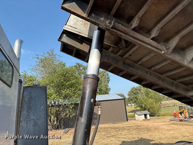 image for item DO1224 1996 Kenworth T800E dump truck