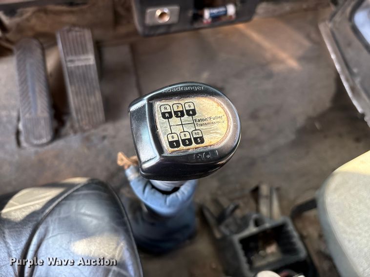 image for item DO1224 1996 Kenworth T800E dump truck