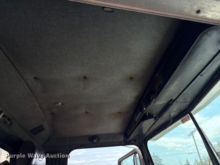 image for item DO1224 1996 Kenworth T800E dump truck