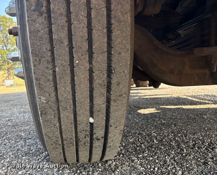 image for item DO1224 1996 Kenworth T800E dump truck